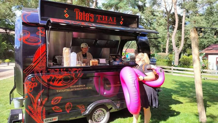 An own spring roll trailer has only advantages