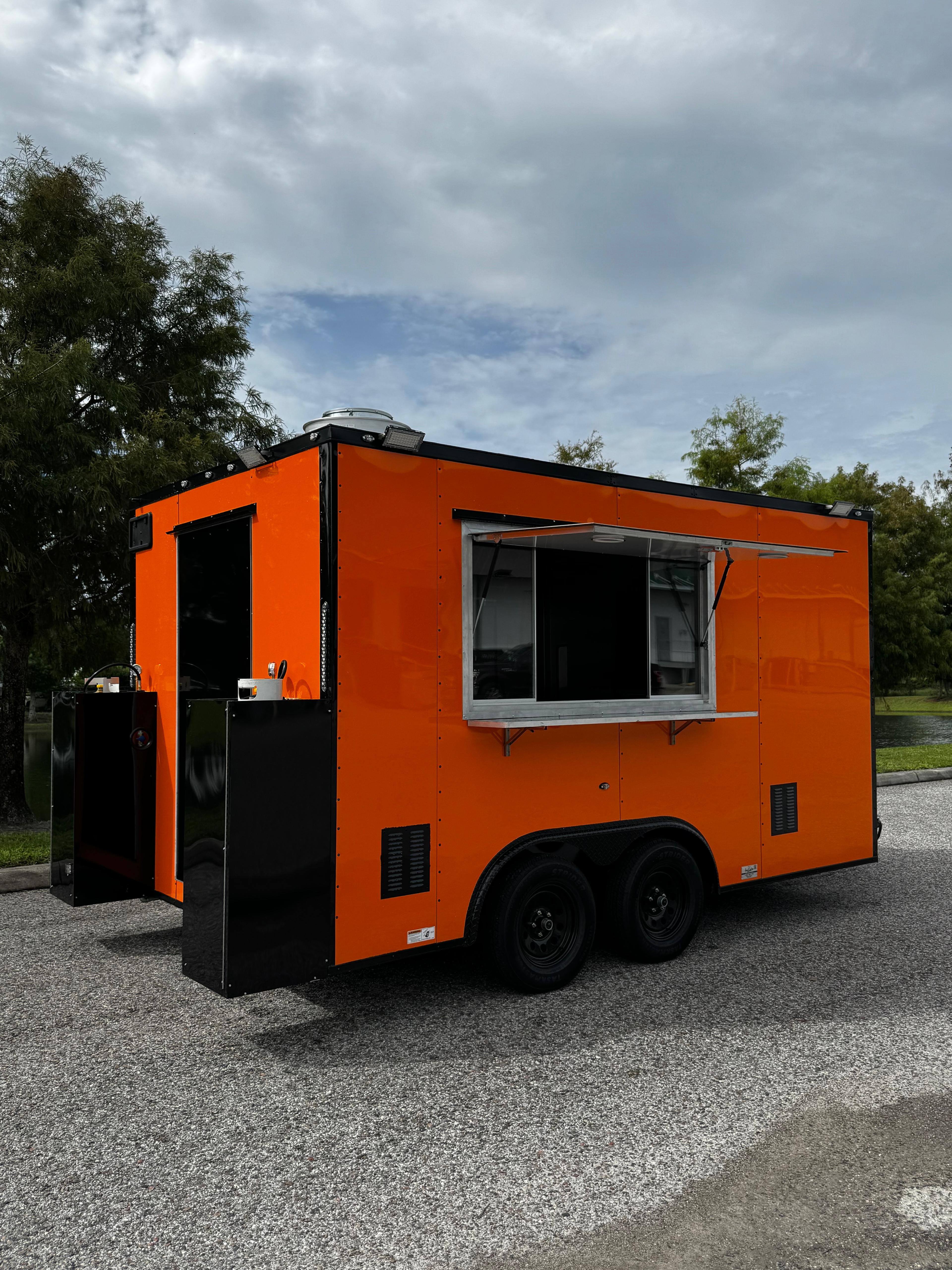 ORANGE TRAILER