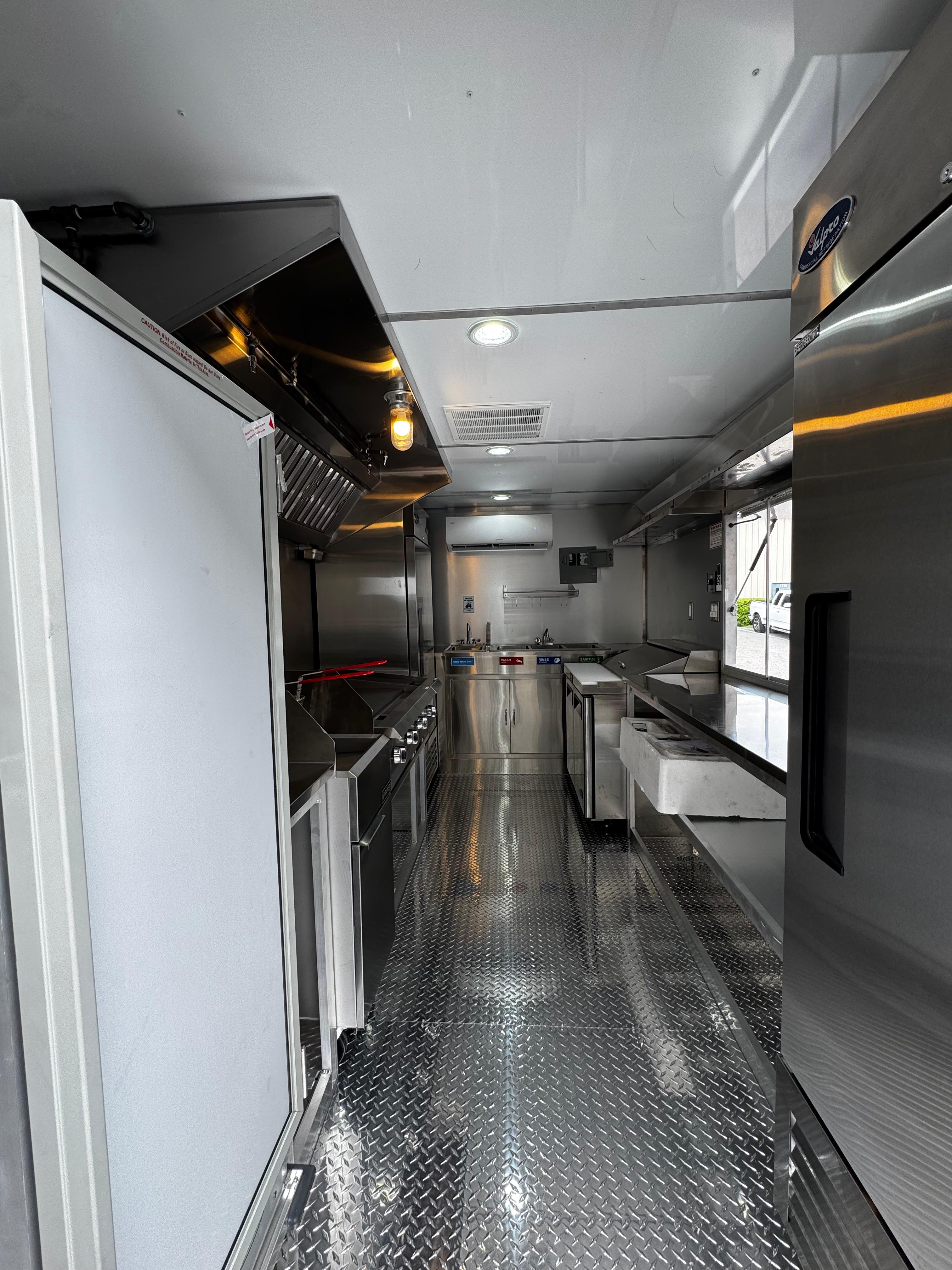 ORANGE TRAILER