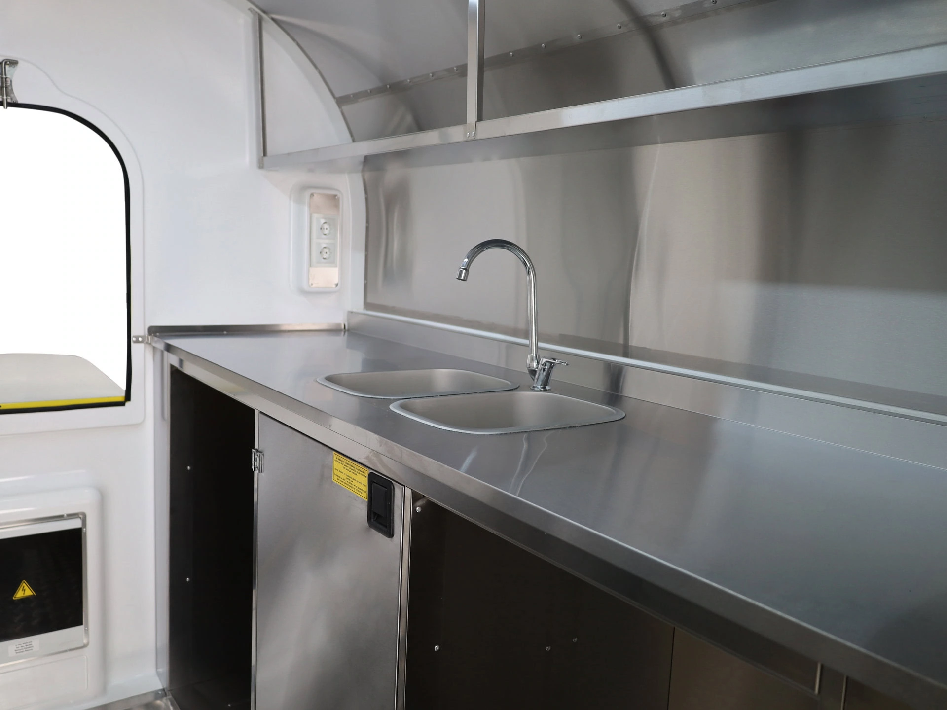 Basic Eco Trailer 220