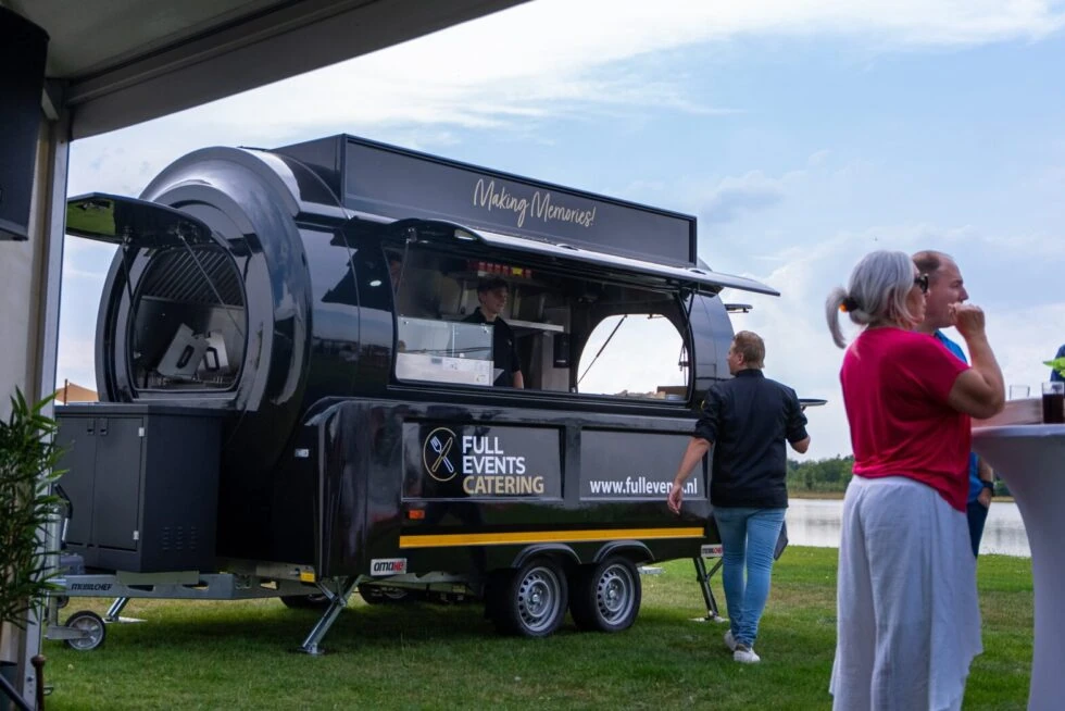 The aroma of burgers attracts new customers