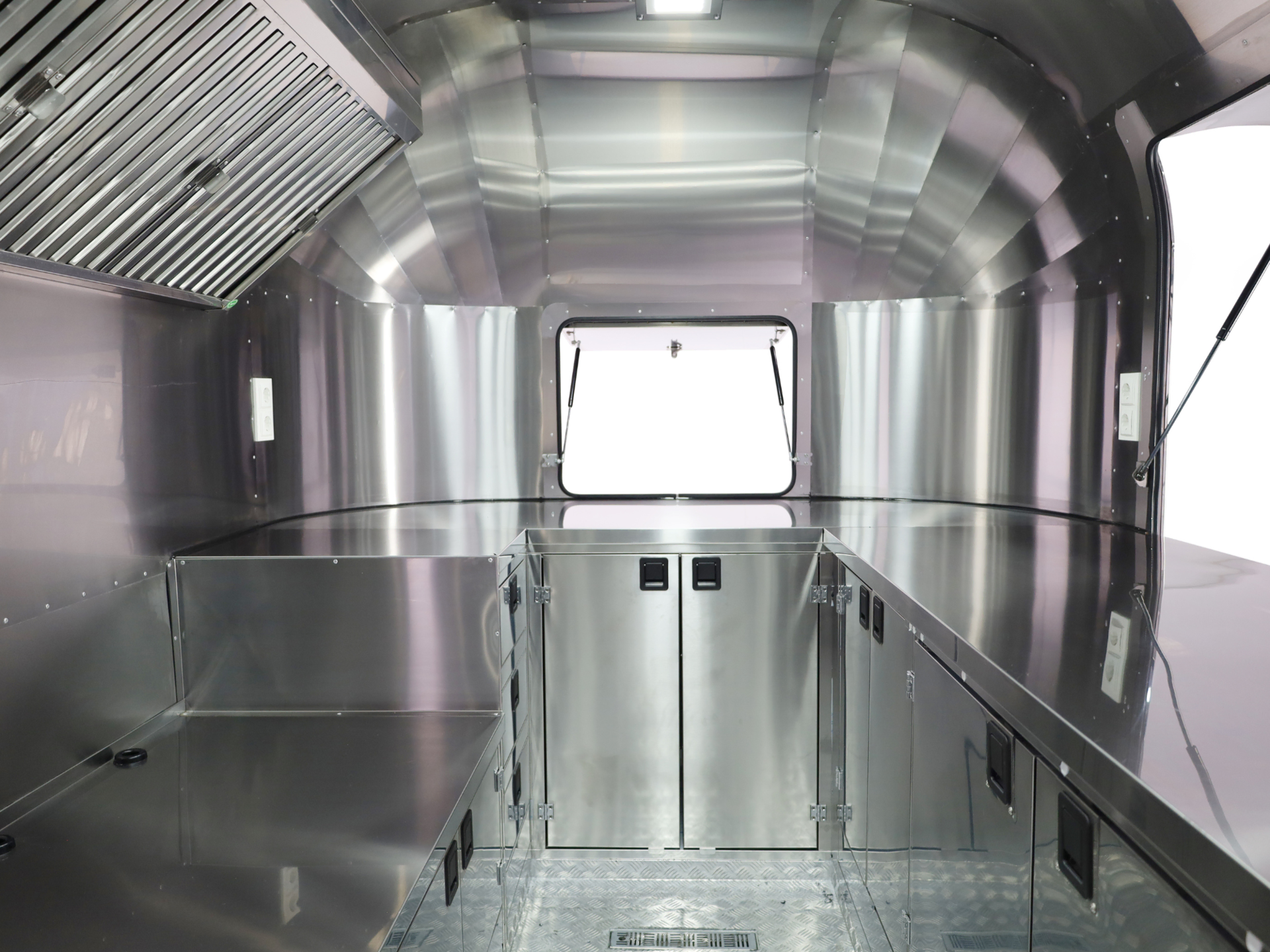 Kitchen Streamline Trailer 430