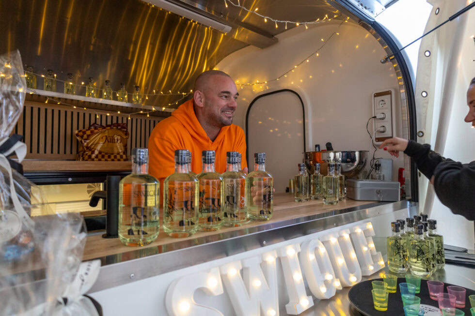 The atmosphere of your bar attracts new customers