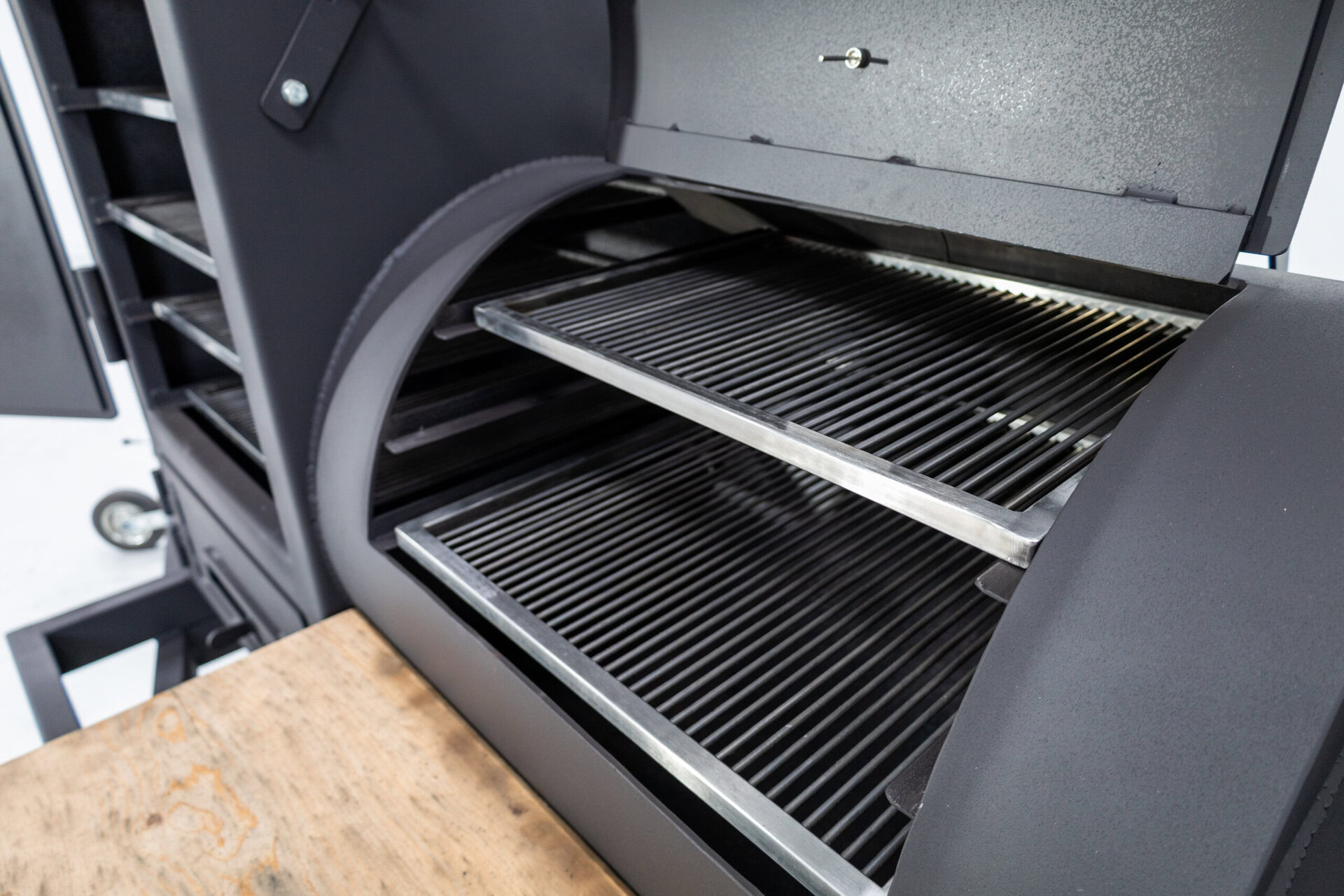 One-lid BBQ Smoker