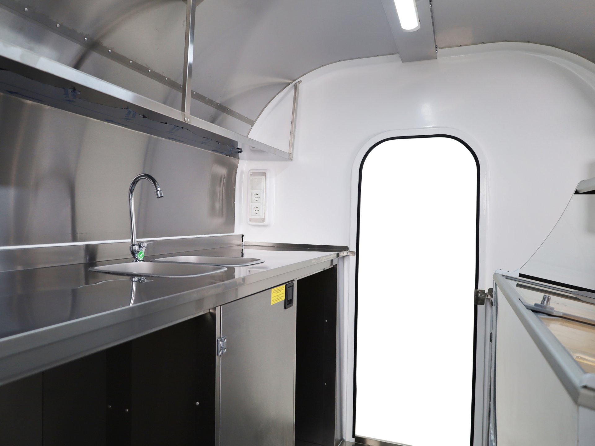 Icecream Eco trailer 220