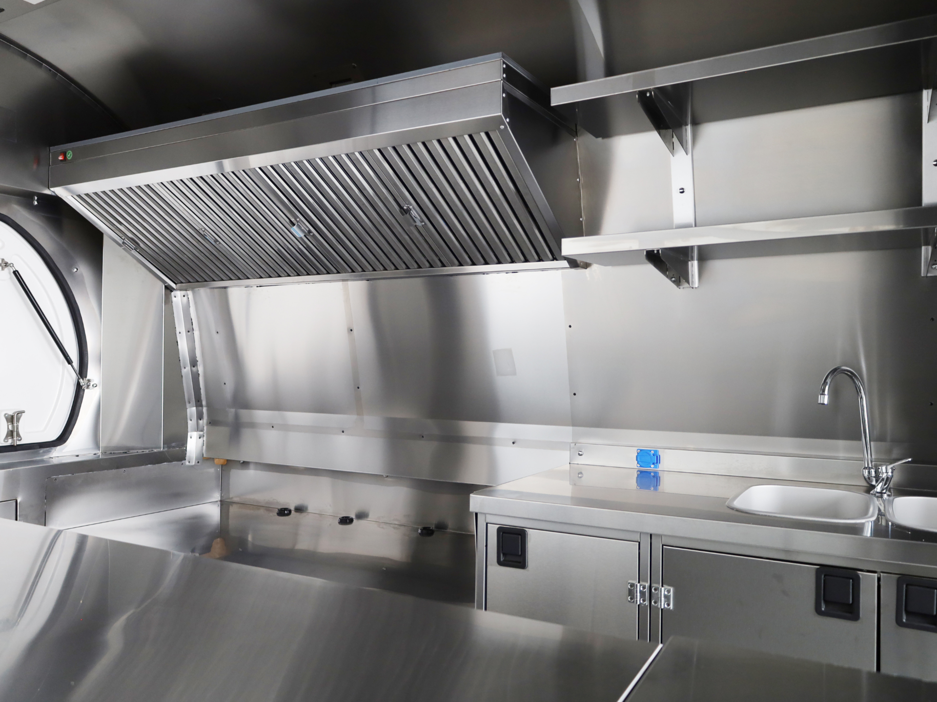 Kitchen Premium Trailer 320