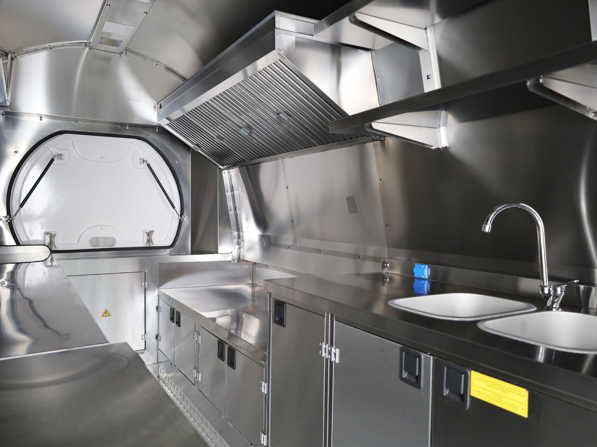 Kitchen Premium Trailer 320