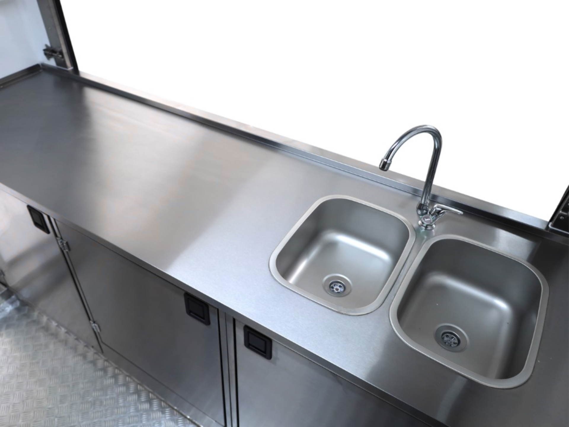 Bar Eco Trailer 220