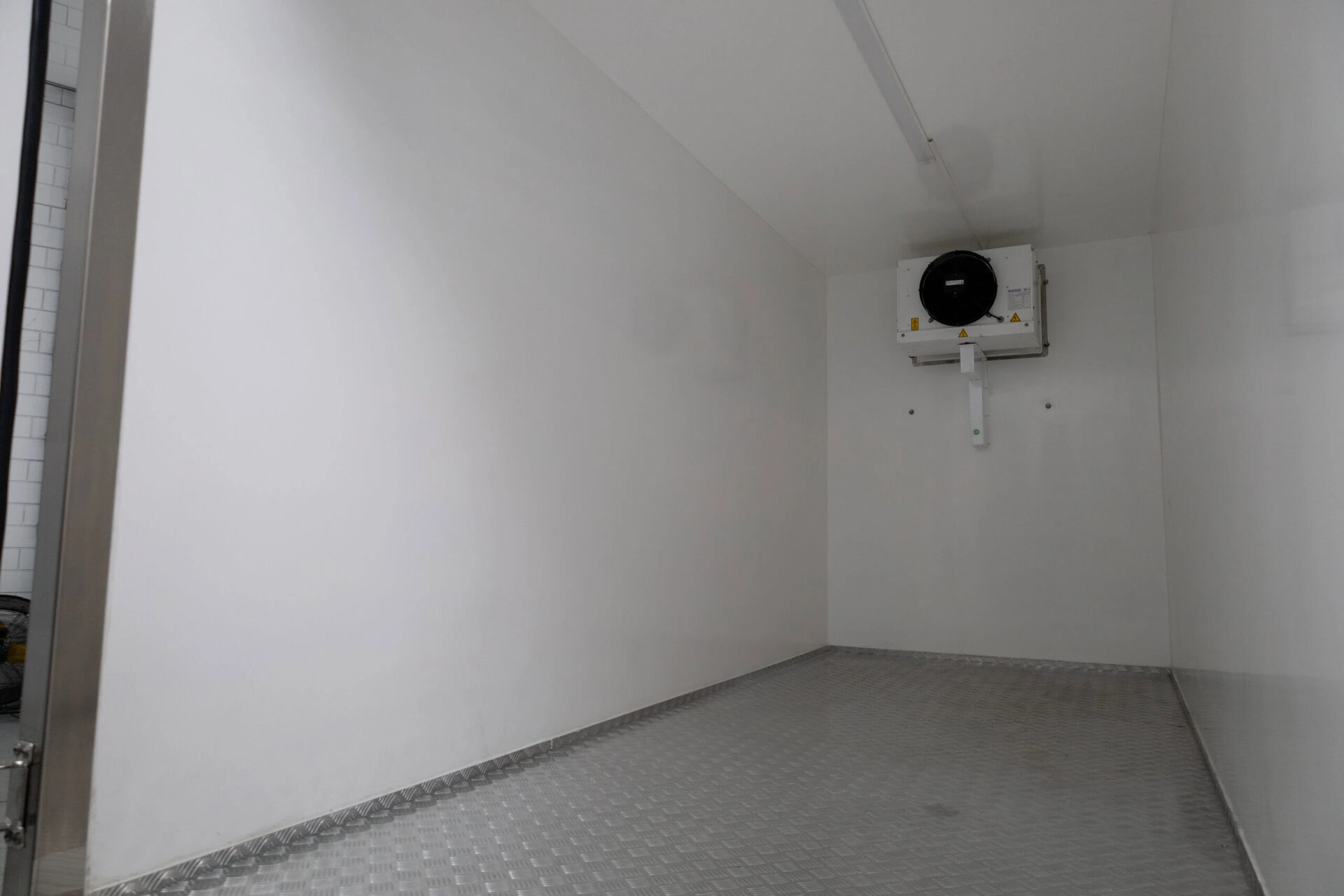 Cooling Trailer 375