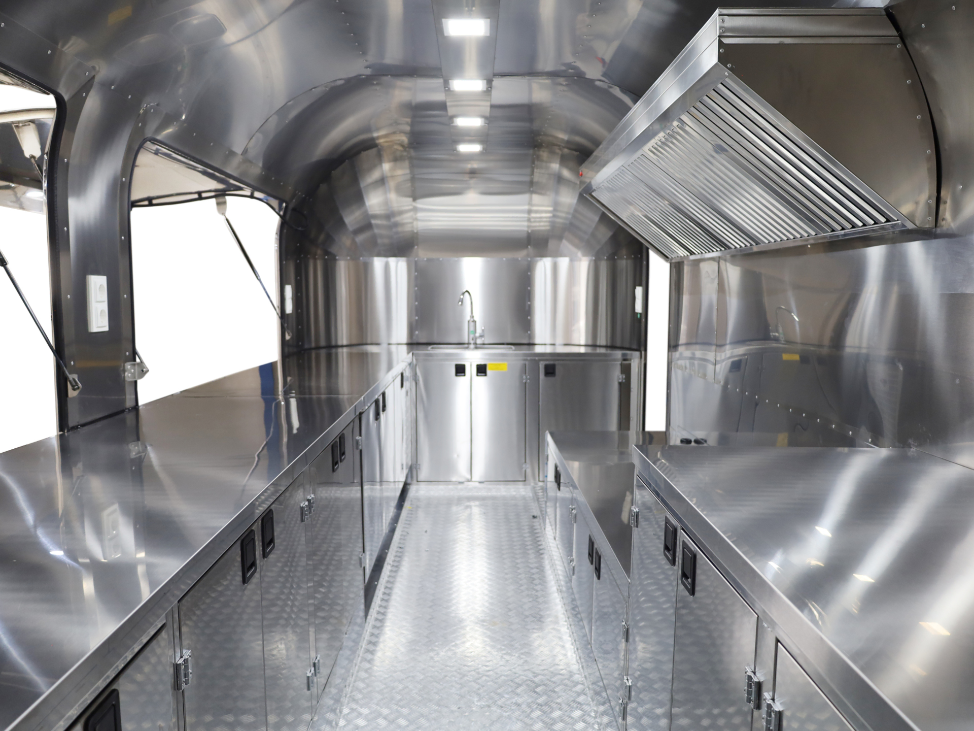 Kitchen Streamline Trailer 610