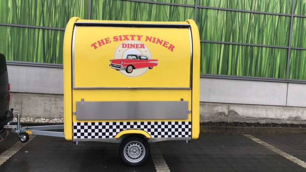 How much does a burger trailer cost?