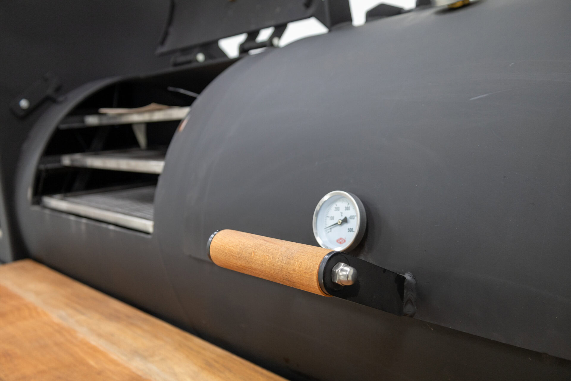 Two-lid BBQ Smoker