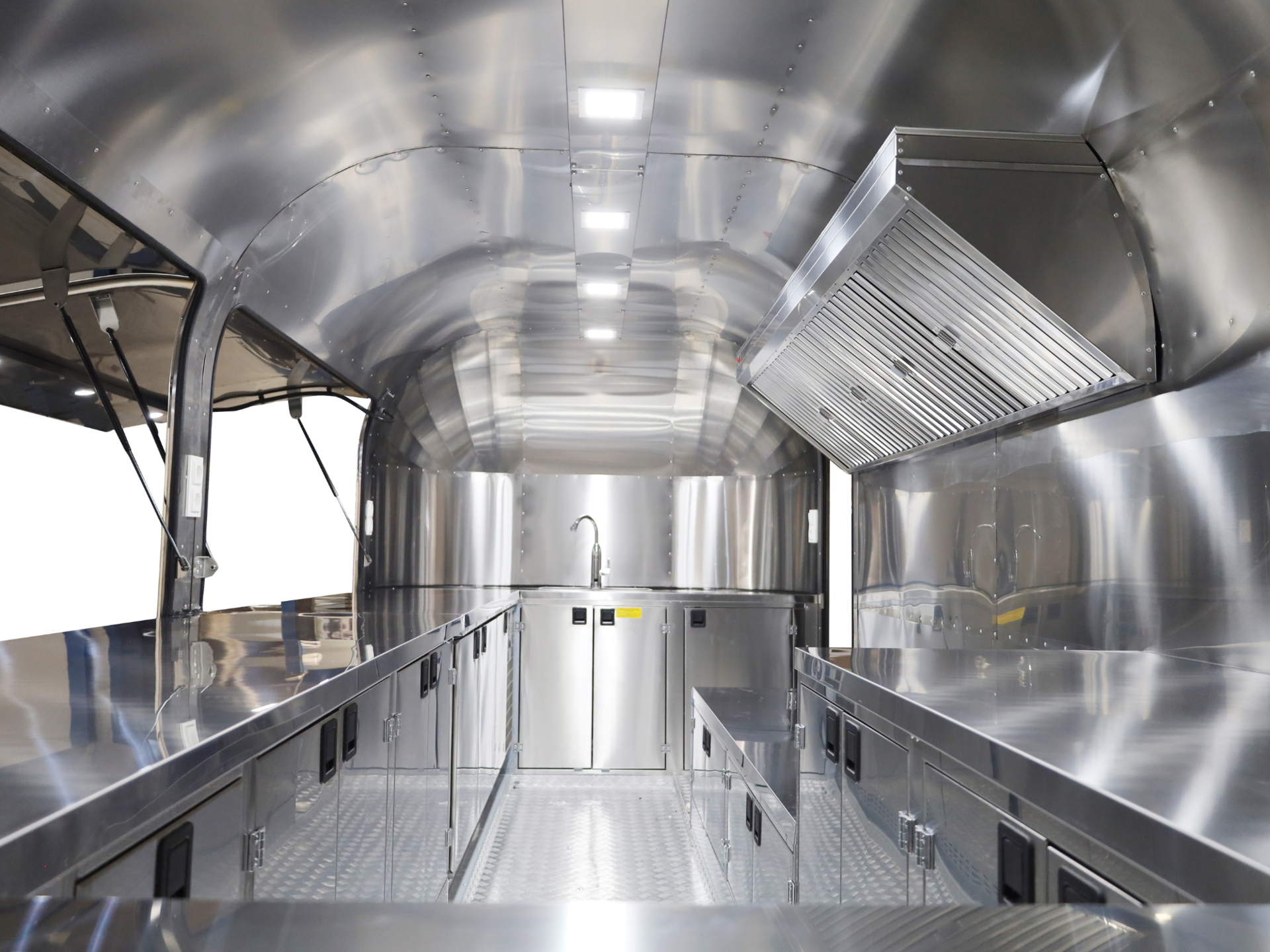 Kitchen Streamline Trailer 550