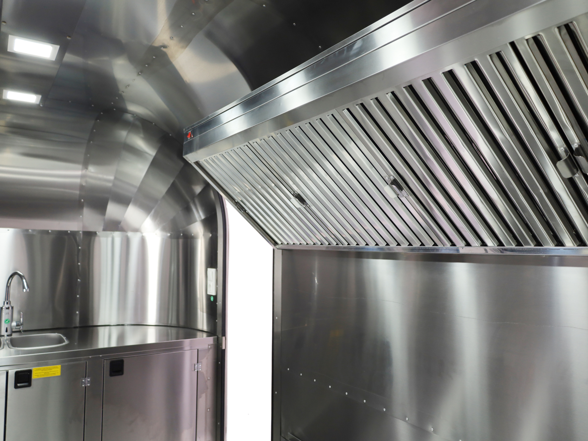 Kitchen Streamline Trailer 430